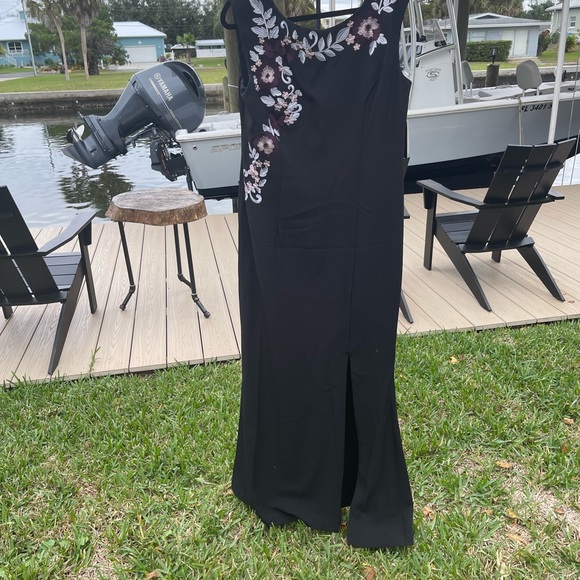 SLNY - Picture 3 of 11